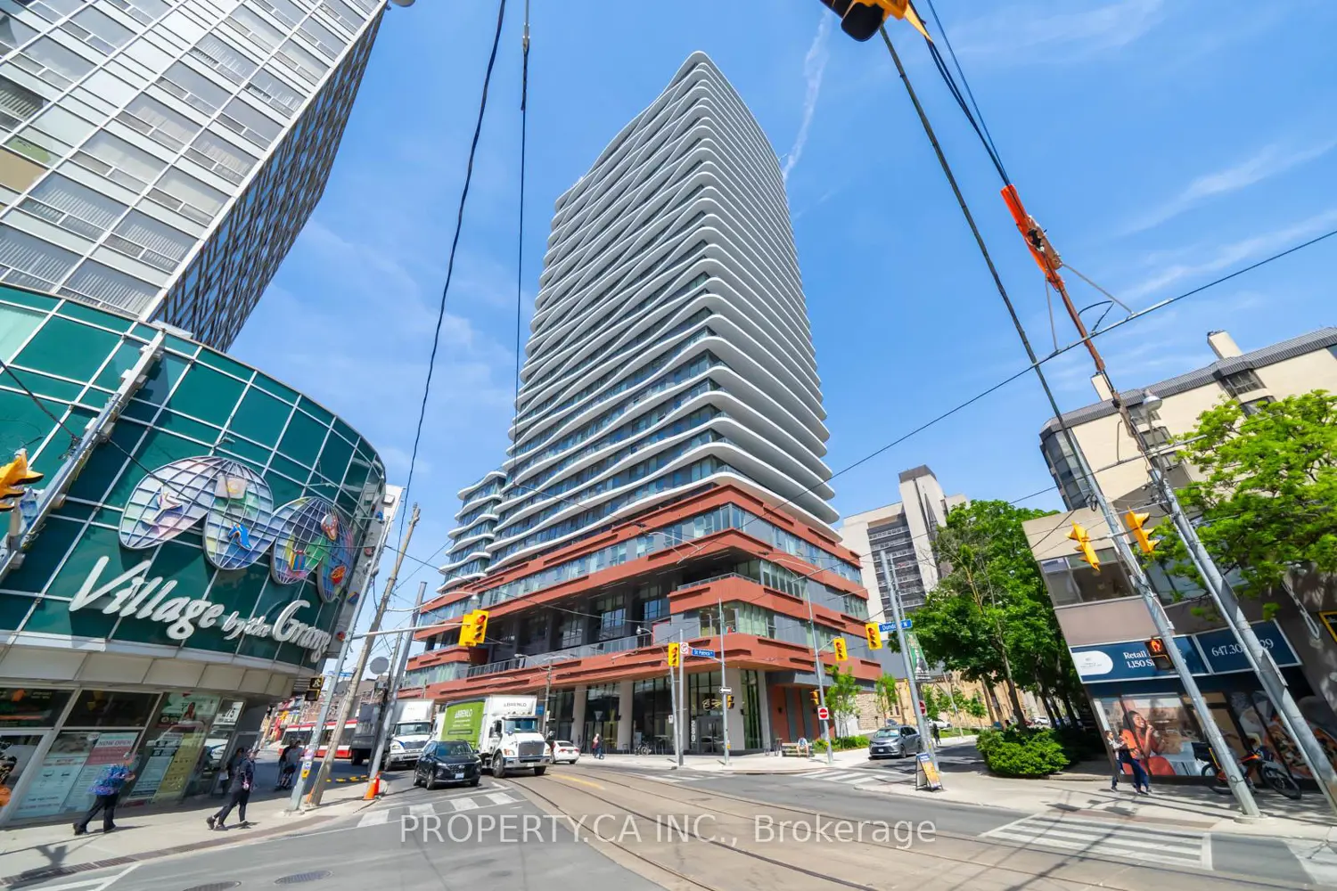 280 Dundas Street 1702 photo 2
