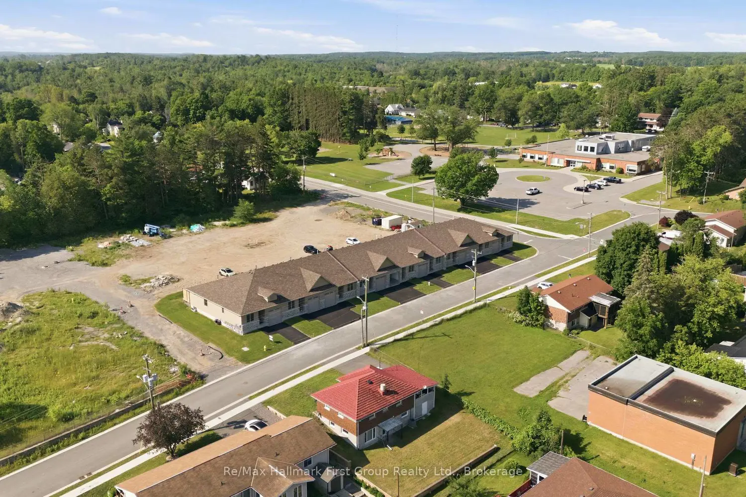 173 Pomeroy Avenue photo 4