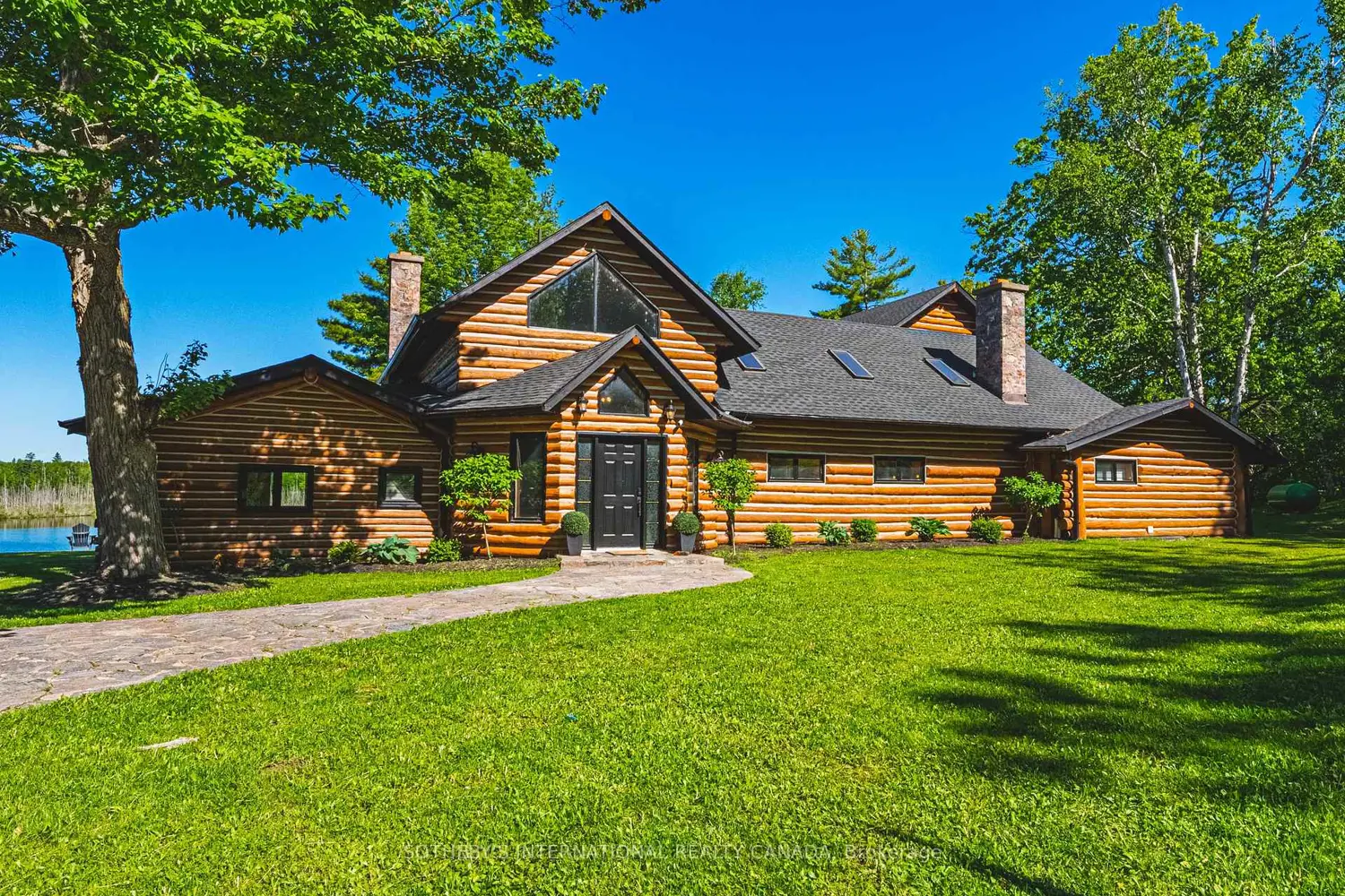 215 Laplantes Road photo 2
