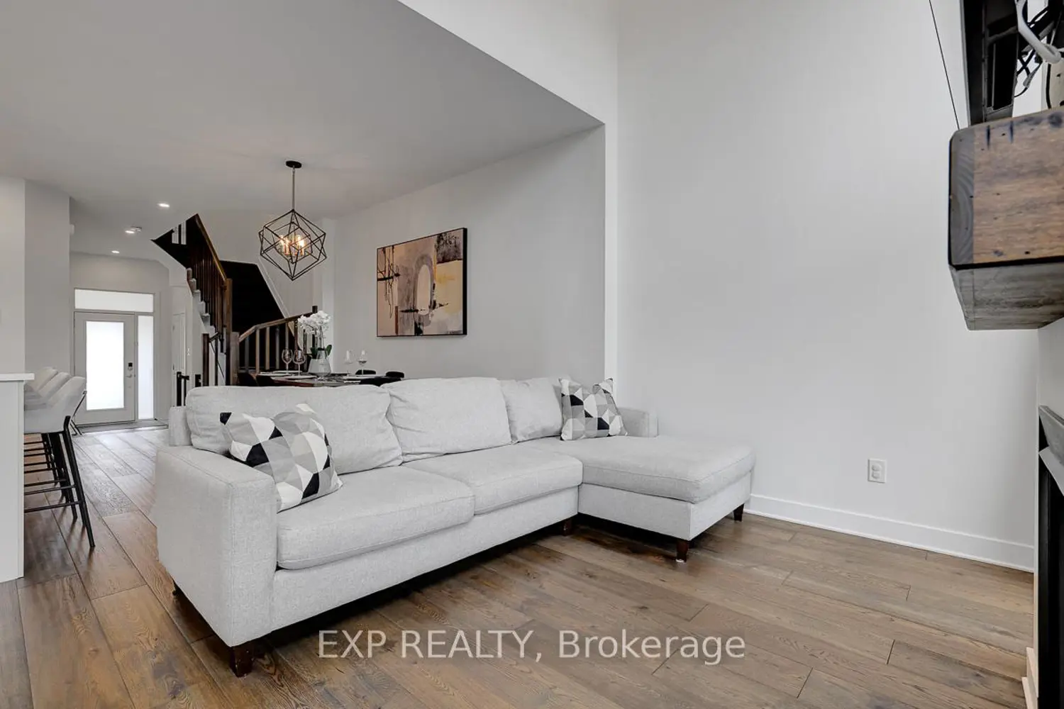 512 Triangle Street photo 5