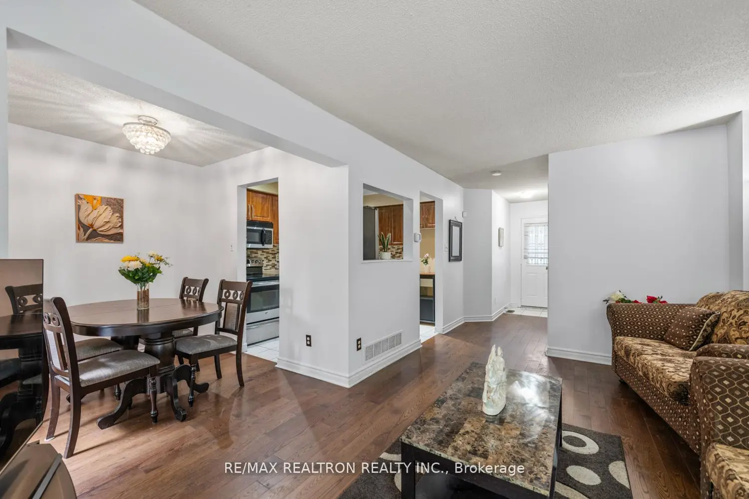 4 Sunshine Drive photo 4