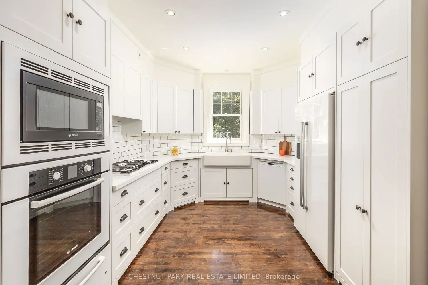 42 Lytton Boulevard photo 5