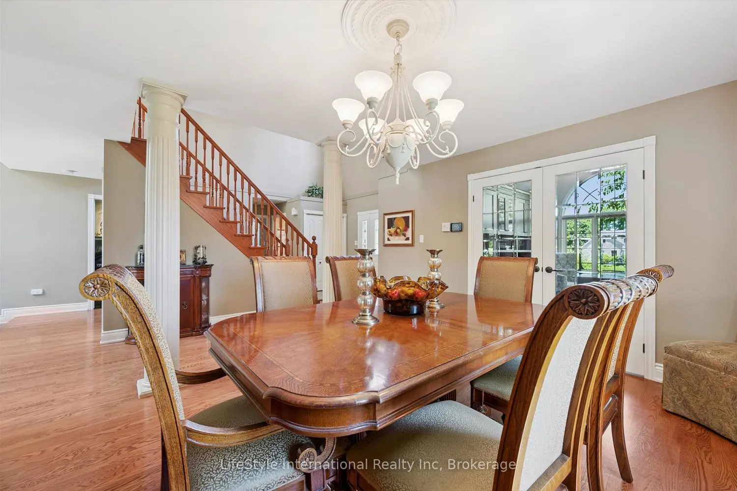 12 Ochs Drive photo 4