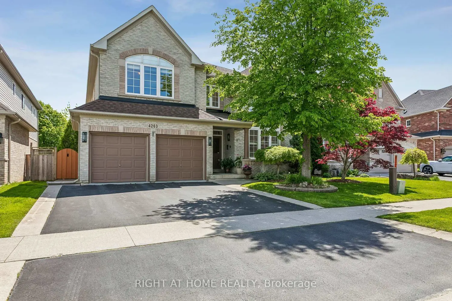 4263 Couples Crescent