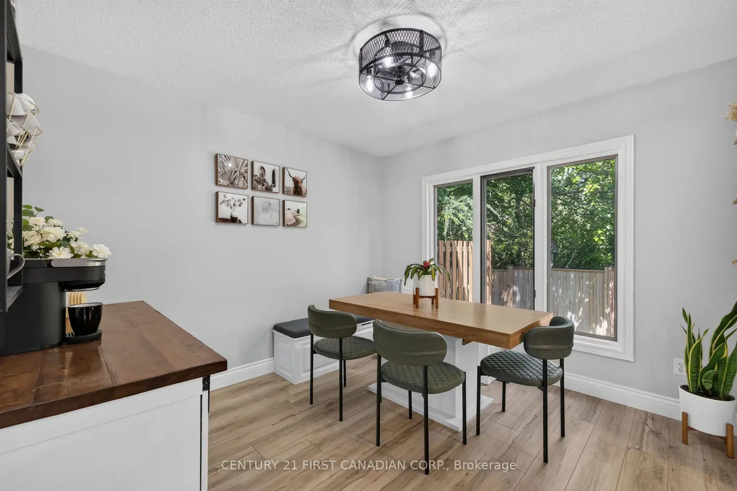 1478 Adelaide Street 28 photo 5