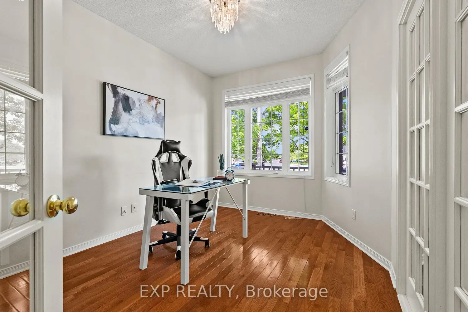 112 Redcliff Avenue photo 2