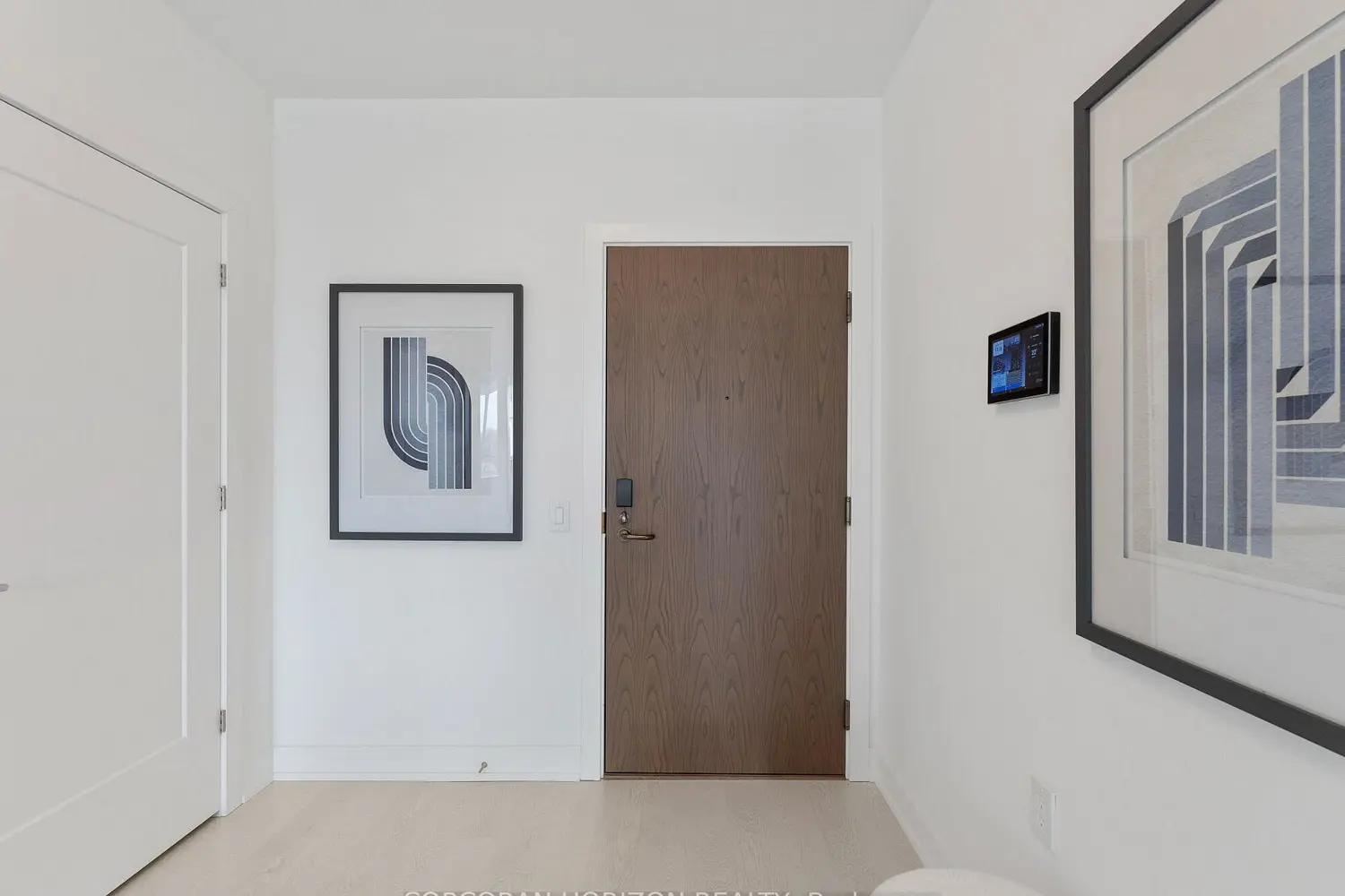 30 Inn On The Park Drive 221