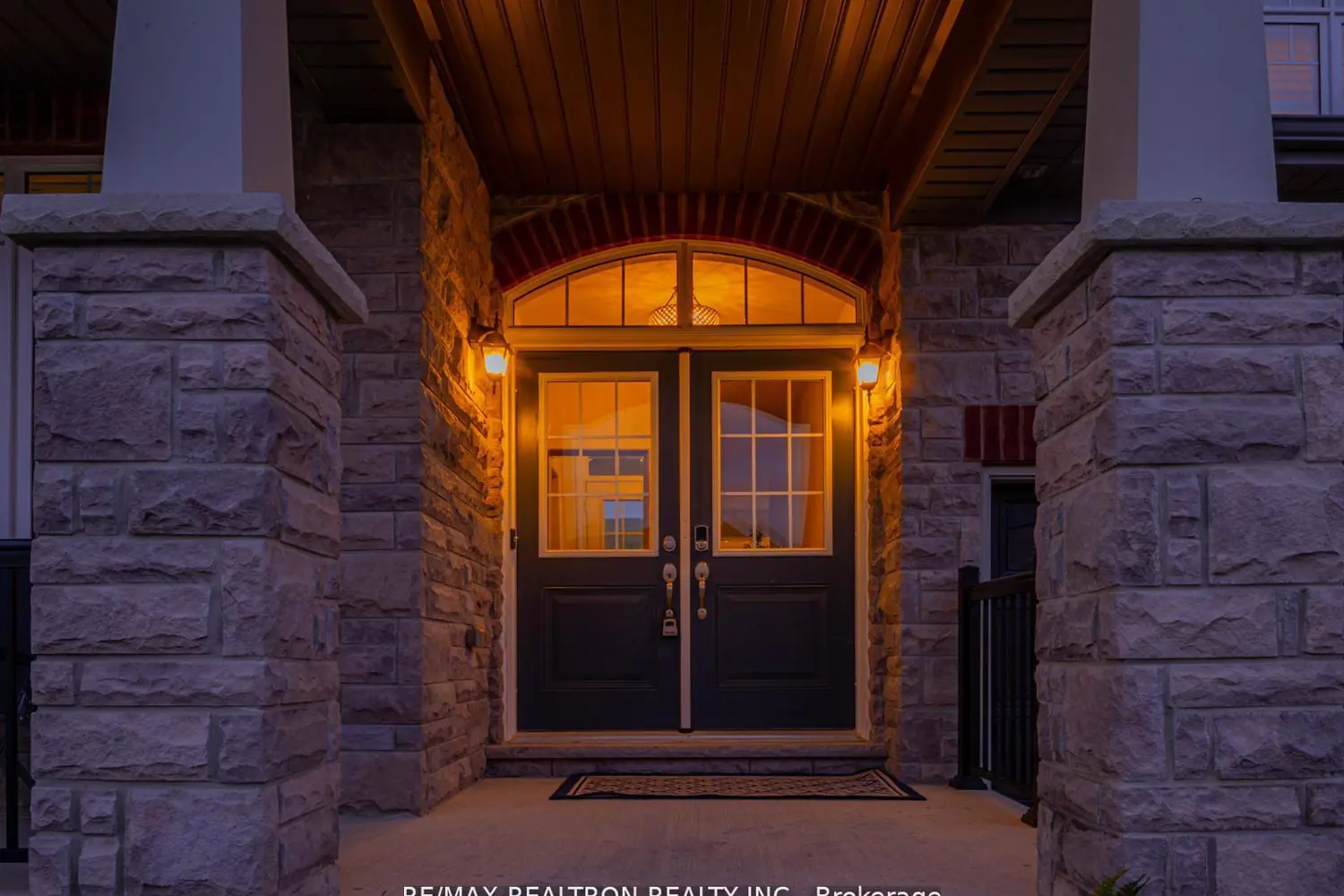 1787 Emberton Way photo 3