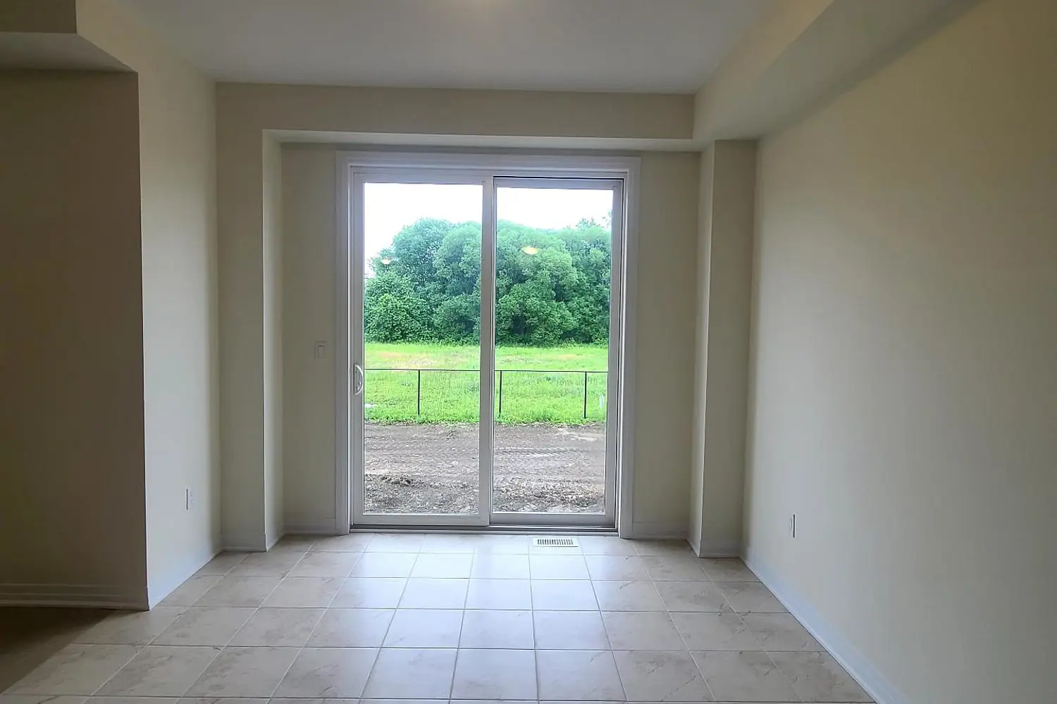 11 Poett Avenue photo 5