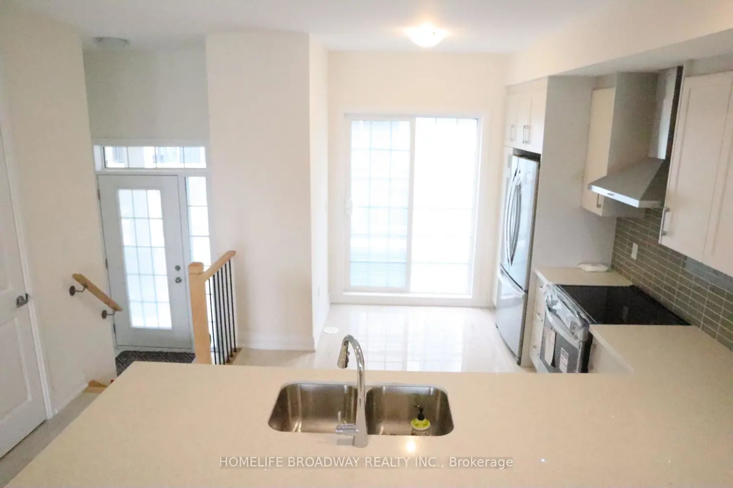 40 Clippers Crescent photo 4