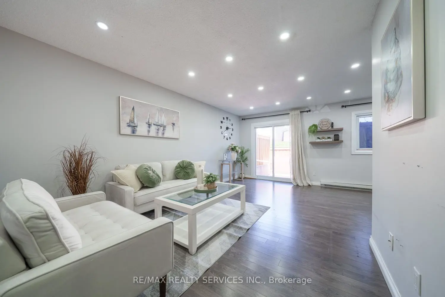 5009 Pinedale Avenue 43 photo 2
