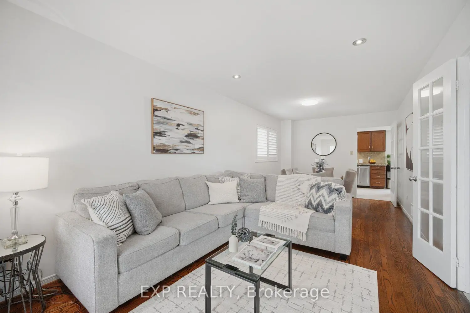 70 Embassy Drive photo 3