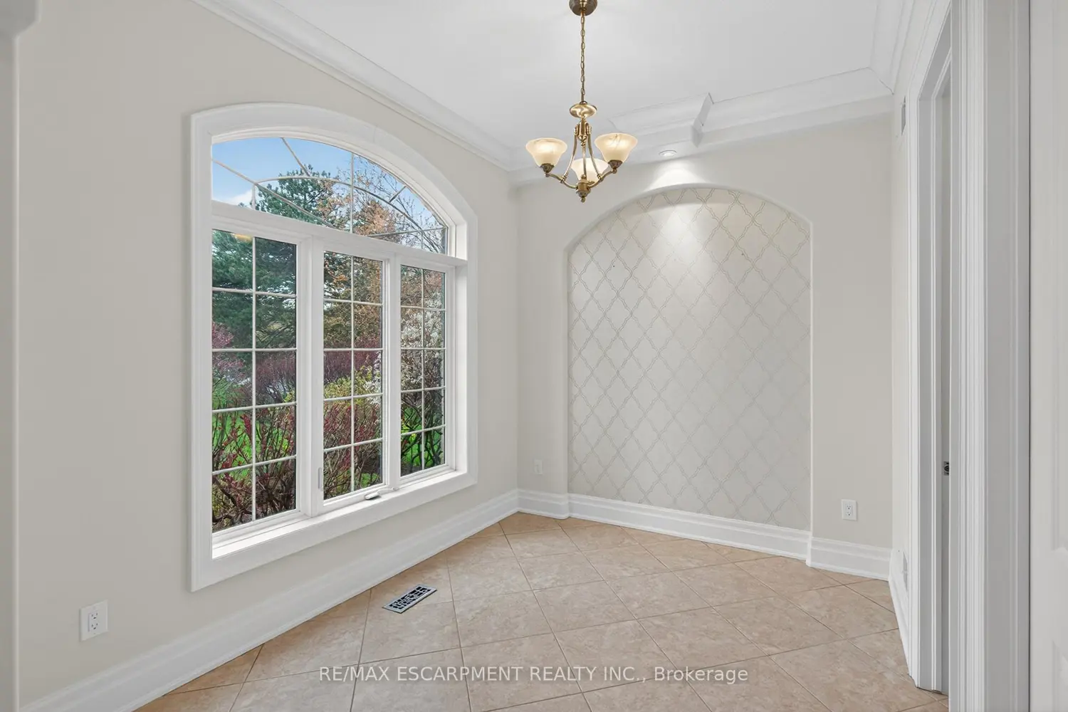 803 Ridge Road photo 3