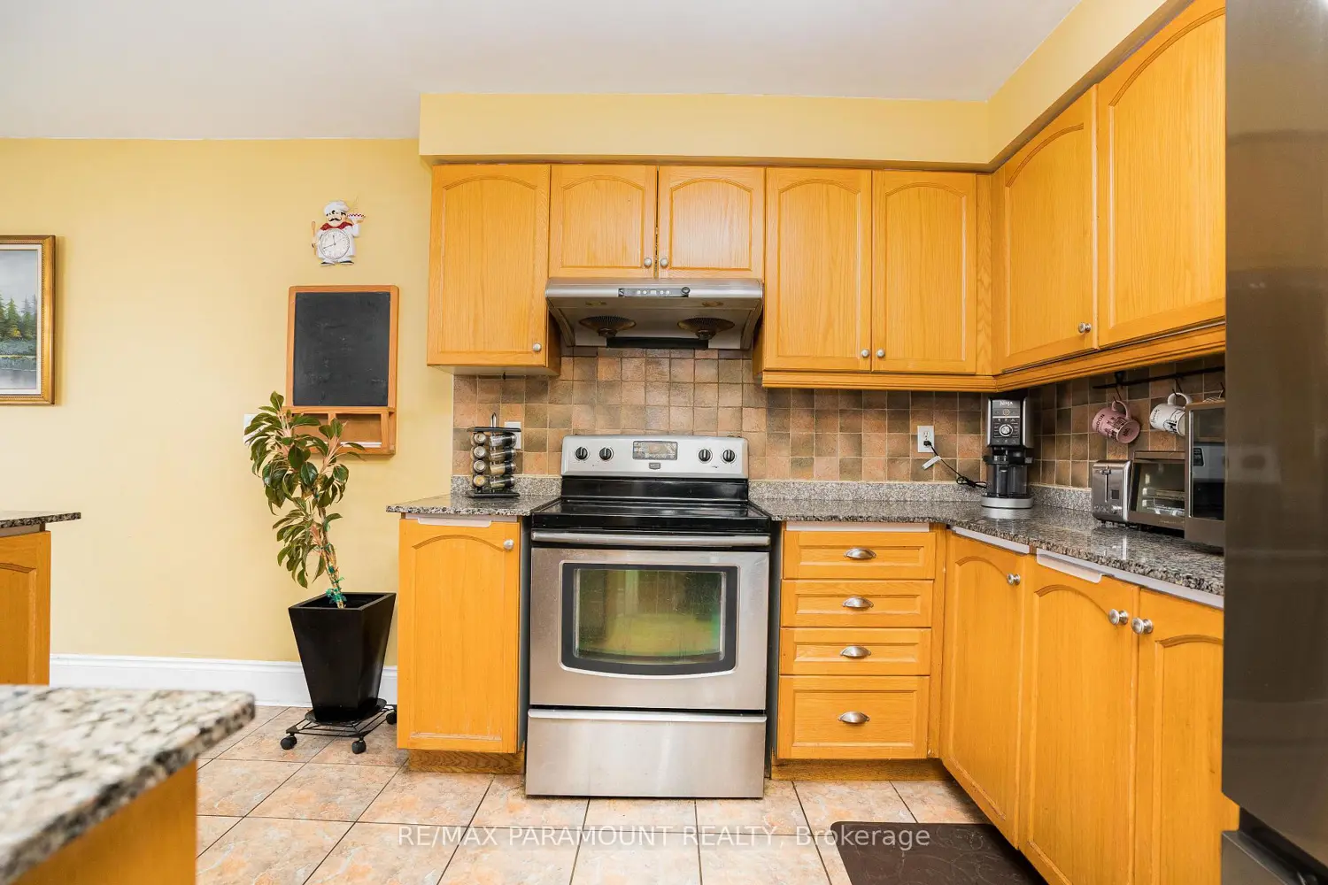 19 River Rock Crescent photo 5