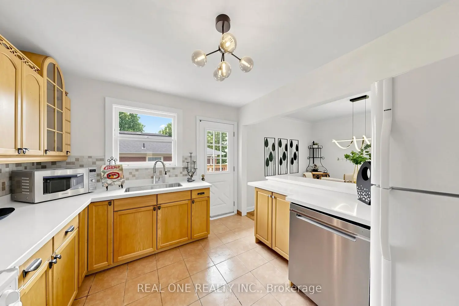49 Bayview Parkway