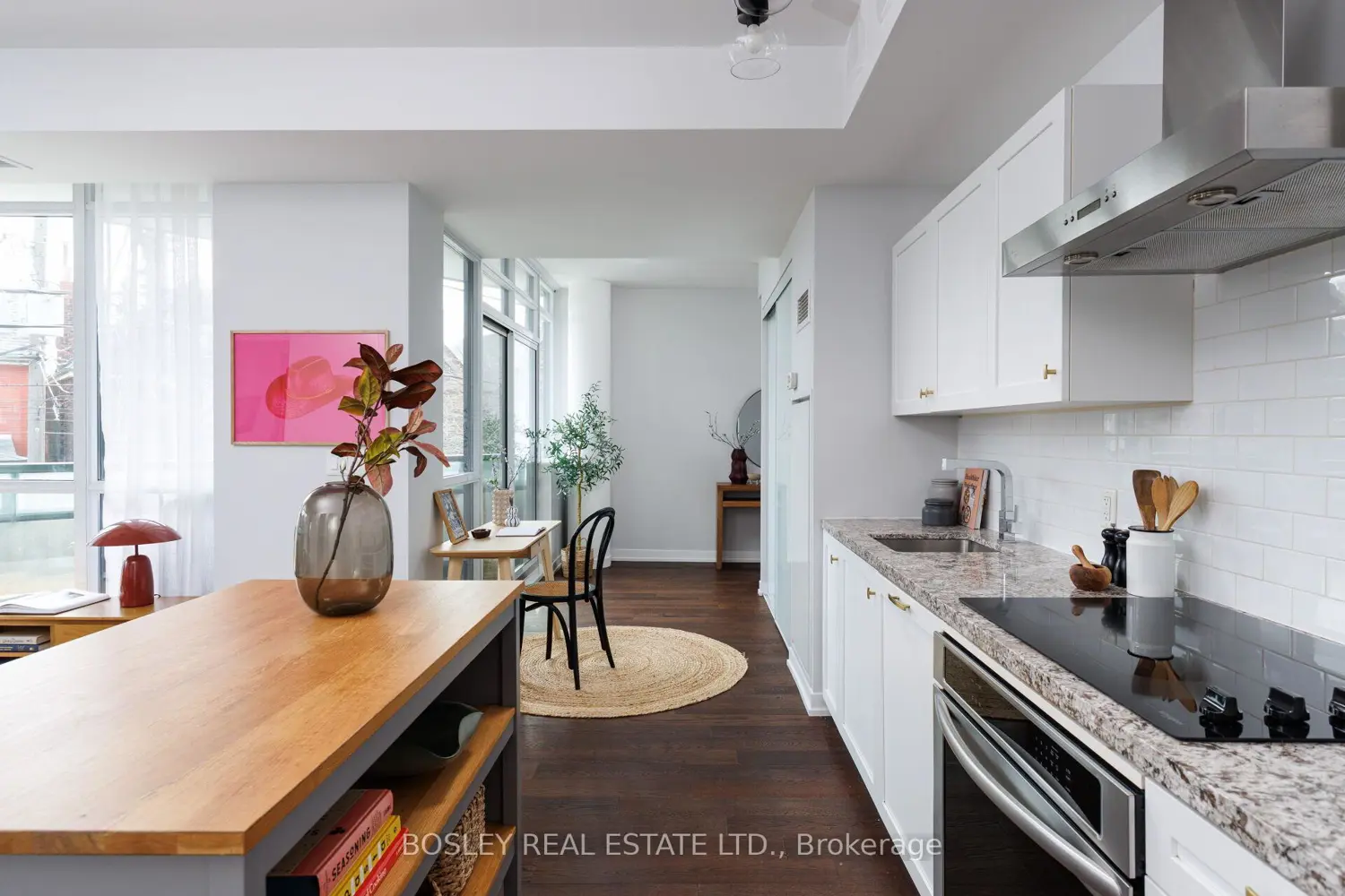 36 Howard Park Avenue 209 photo 3