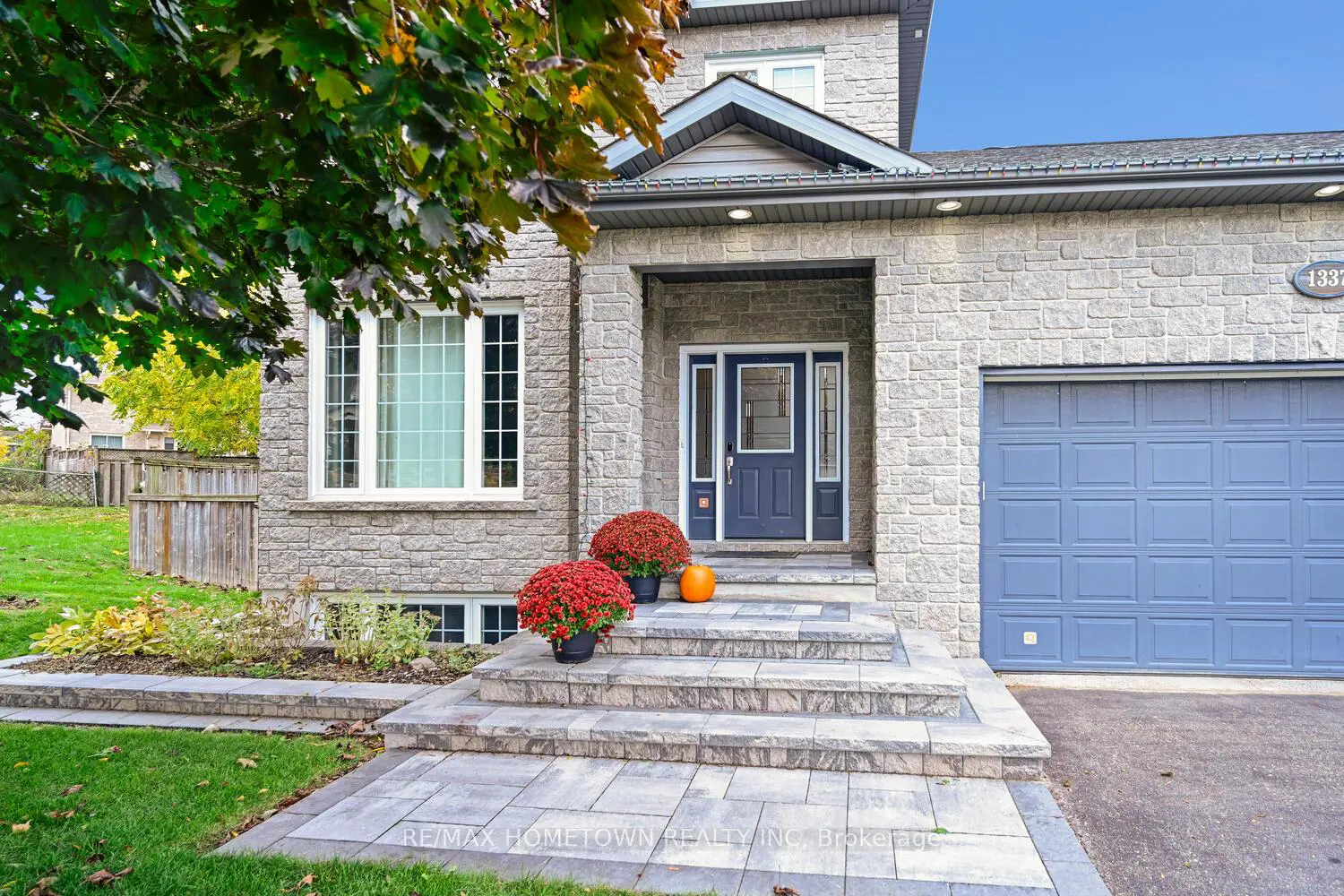 1337 Cuthbertson Avenue photo 3