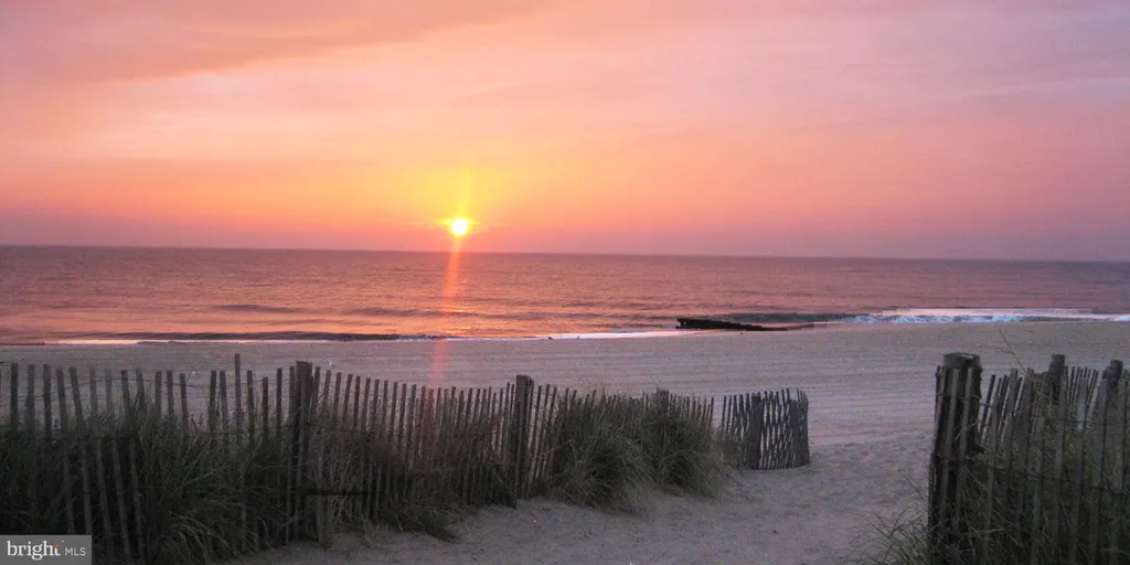 3300 Sanibel Circle Unit 3301, Rehoboth Beach, DE 19971