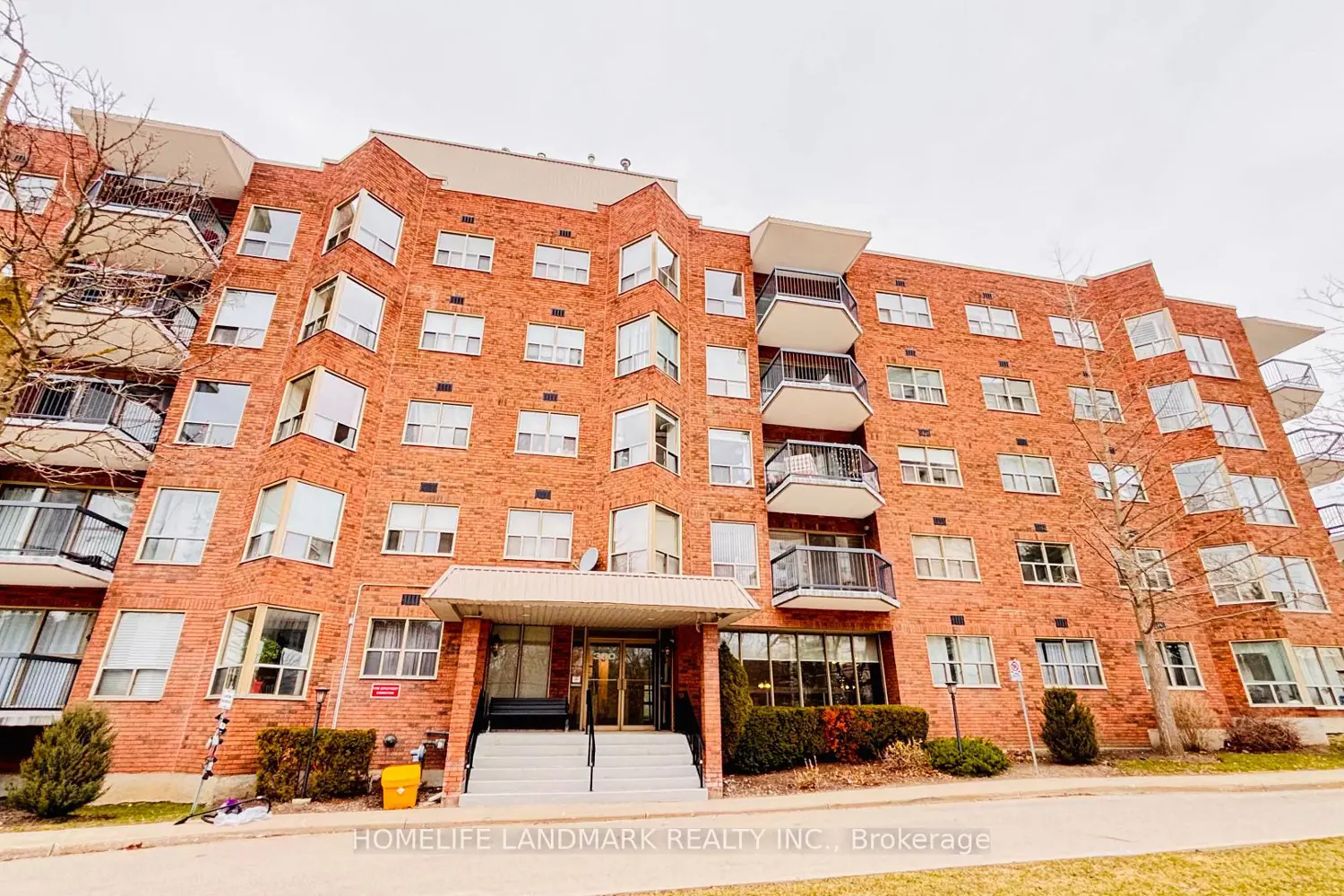 300 Keats Way #207