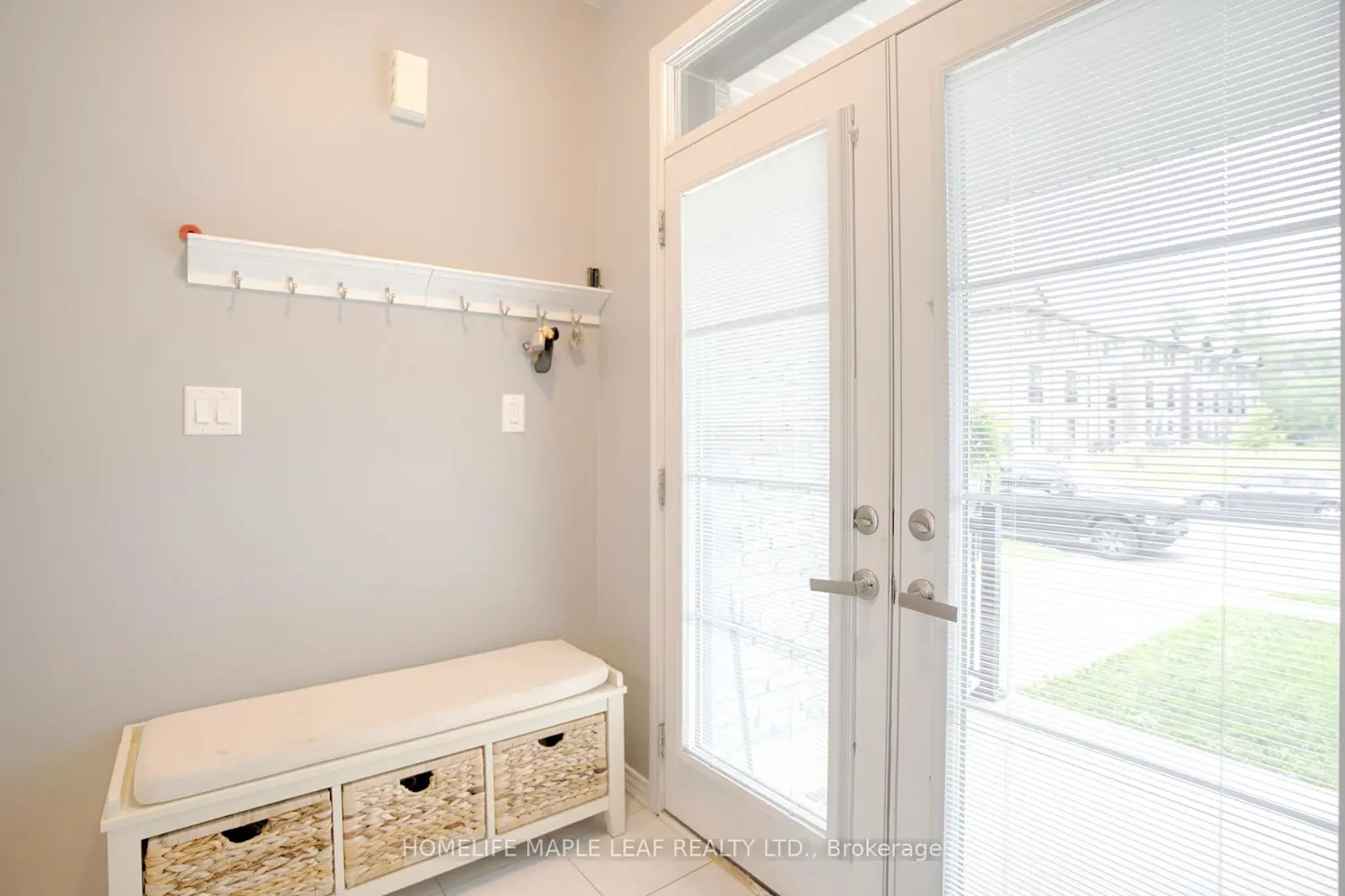 232 Bedrock Drive photo 3