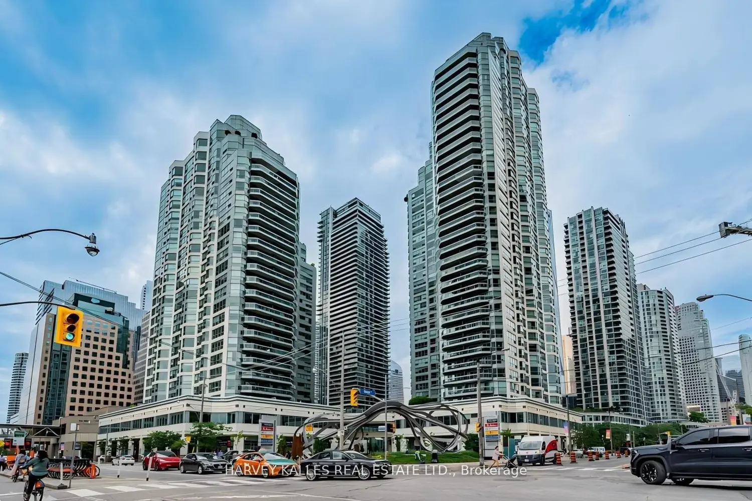 10 Yonge Street 705