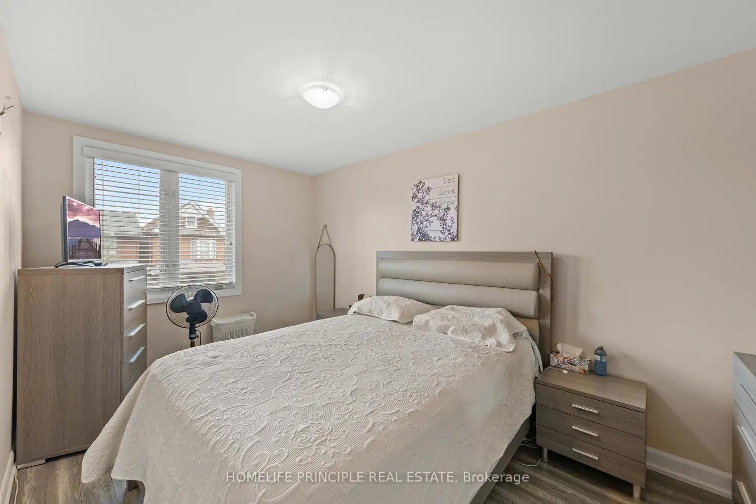 420 Salem Avenue photo 4
