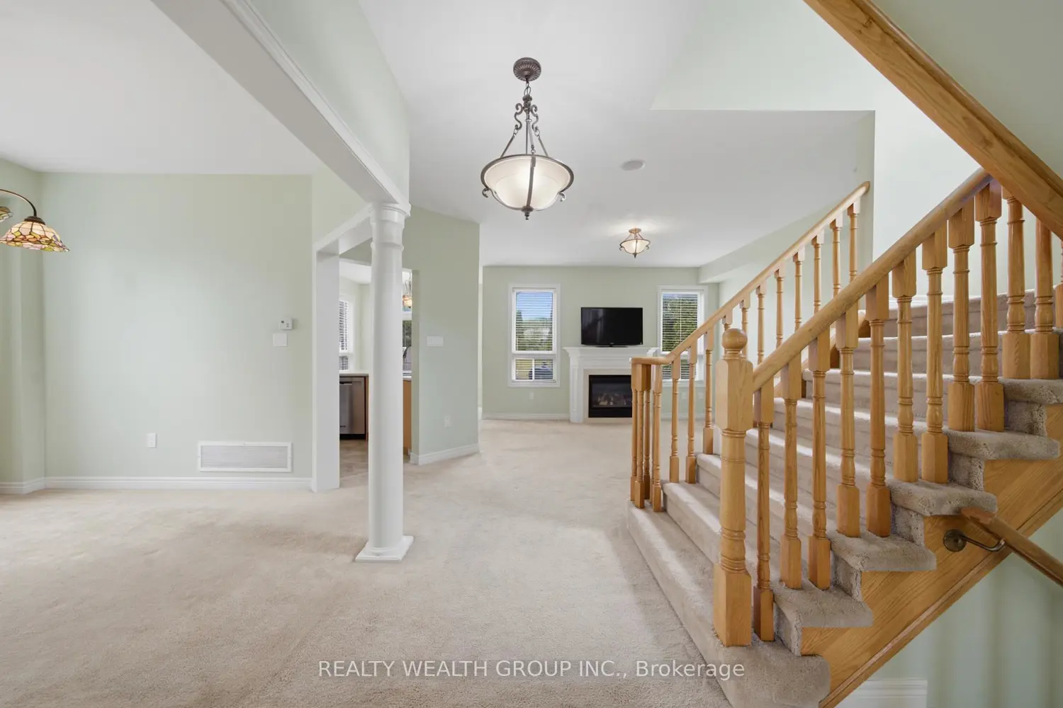 3 Queensplate Drive photo 4