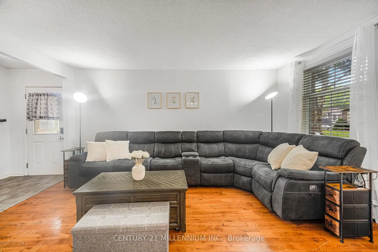 6182 Johnson Drive photo 5
