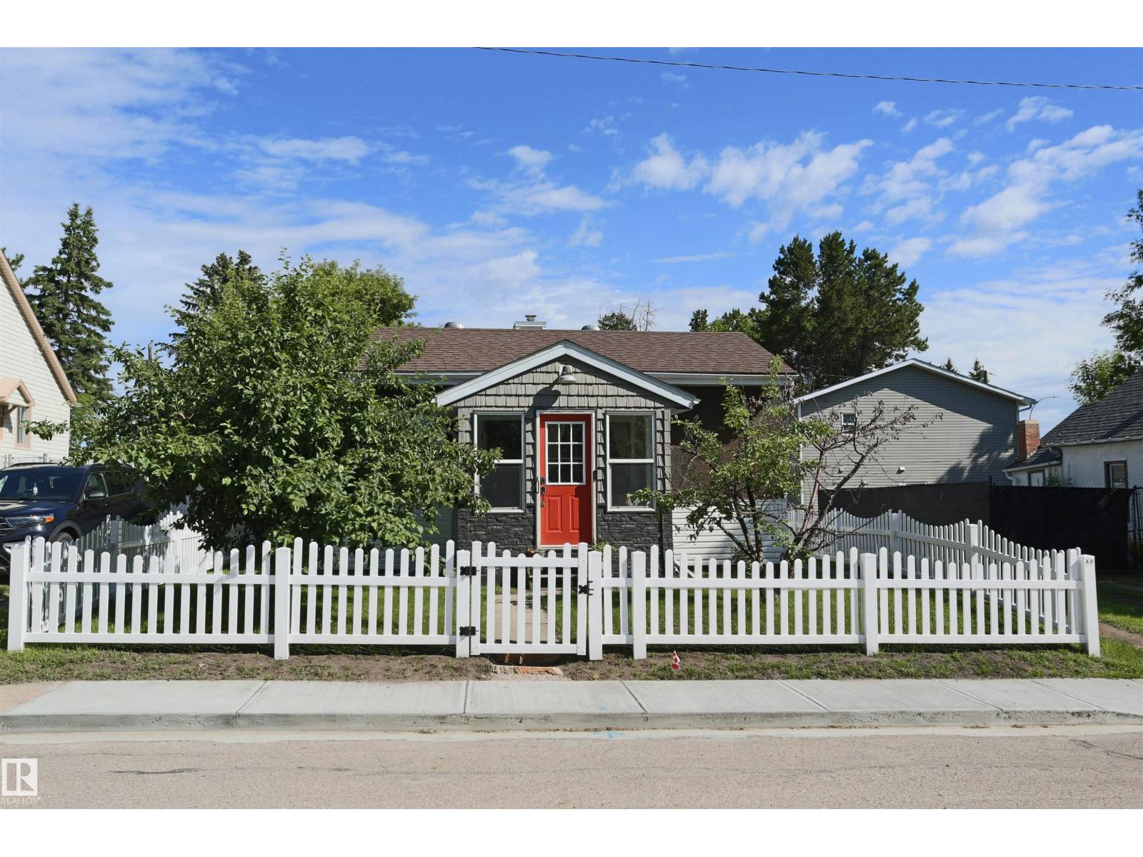 4807 53 Avenue, Stony Plain, AB, T7Z1C5