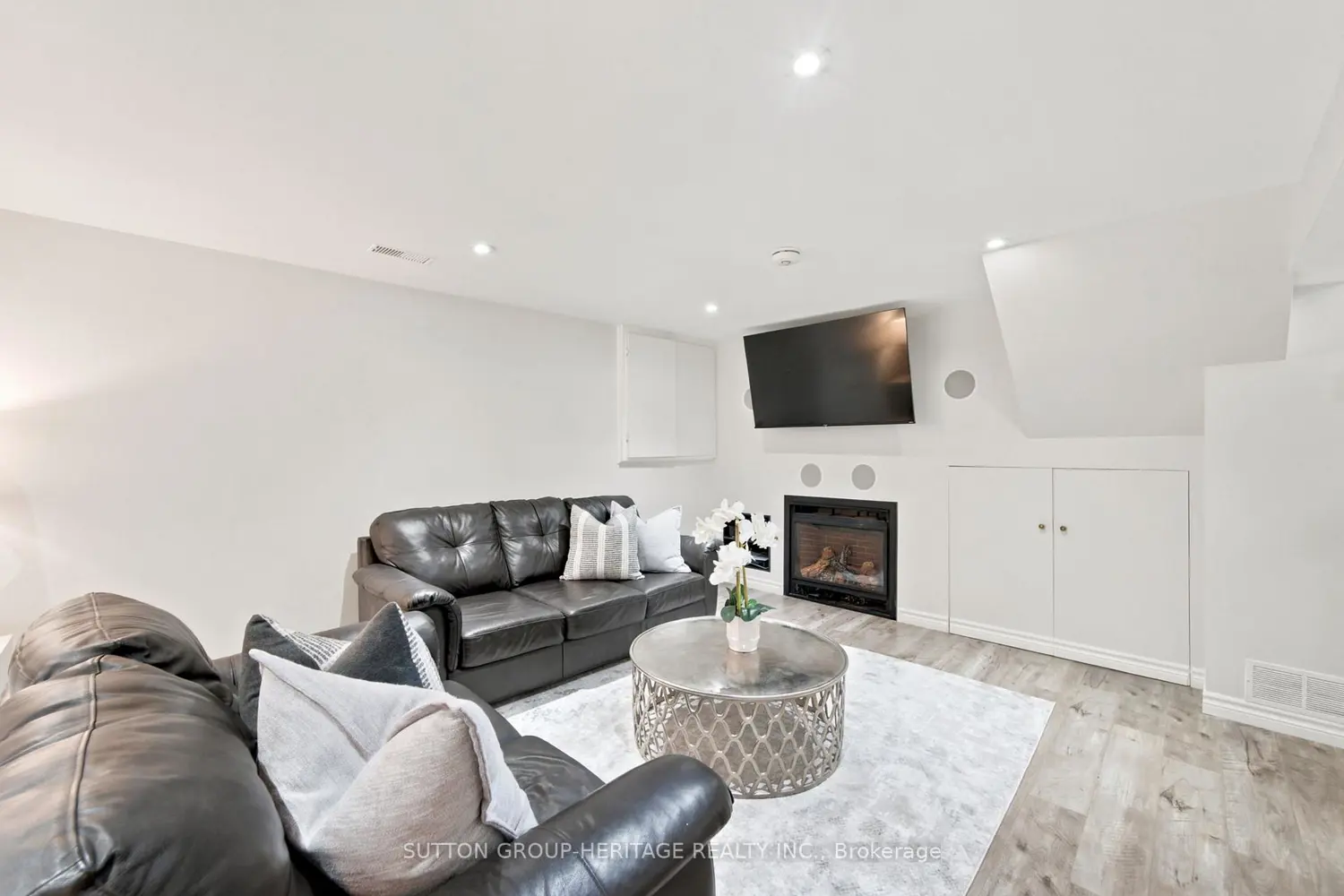 6 Lewin Crescent photo 5