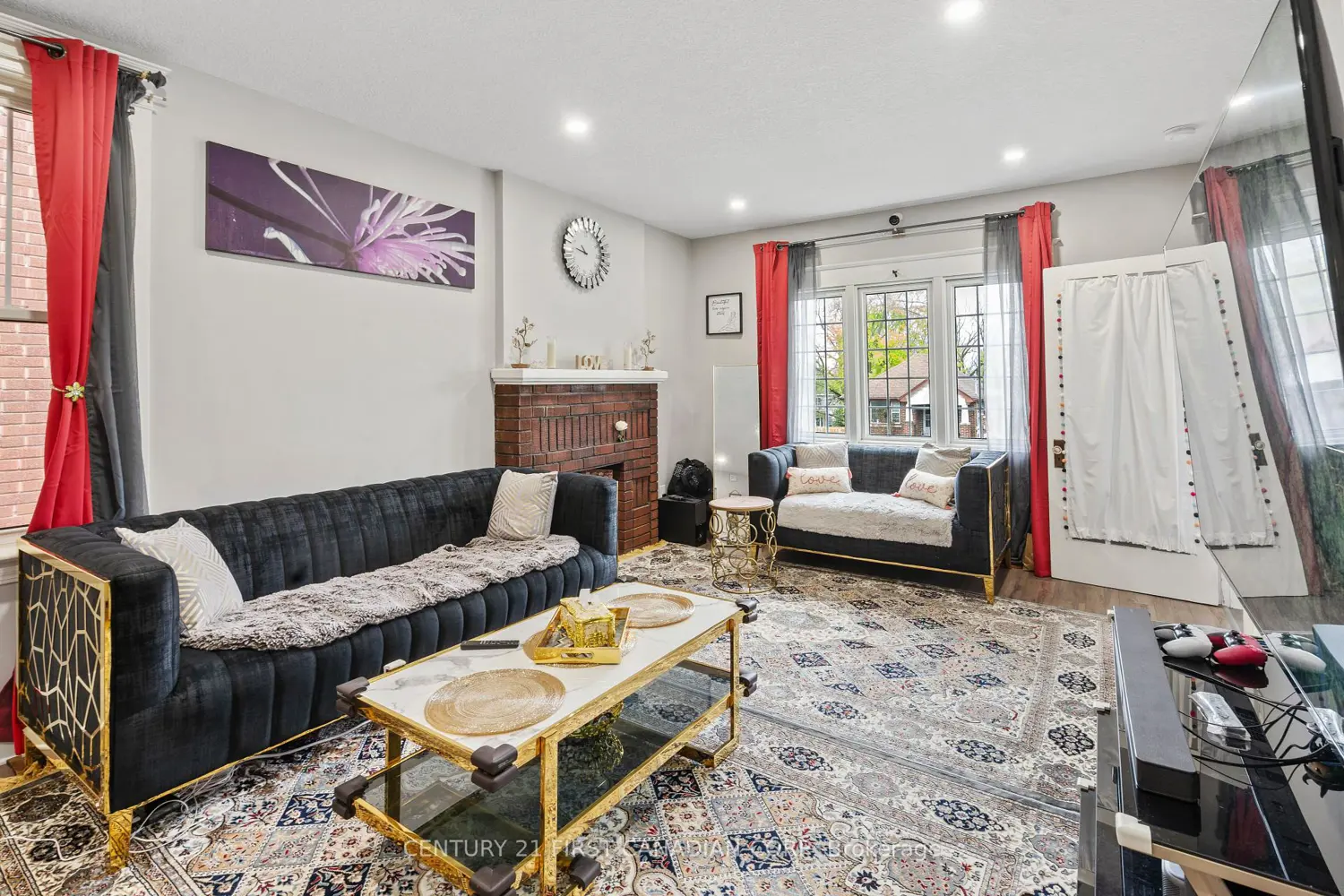 594 Highbury Avenue photo 4