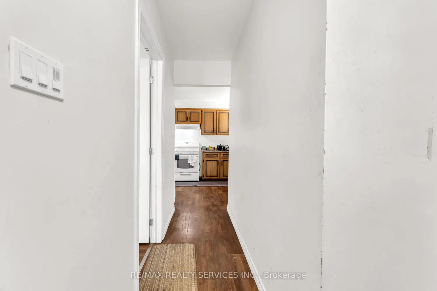 94 Gage Avenue photo 5