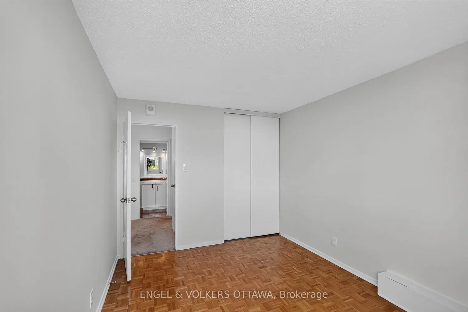 2625 Regina Street 1102 photo 4