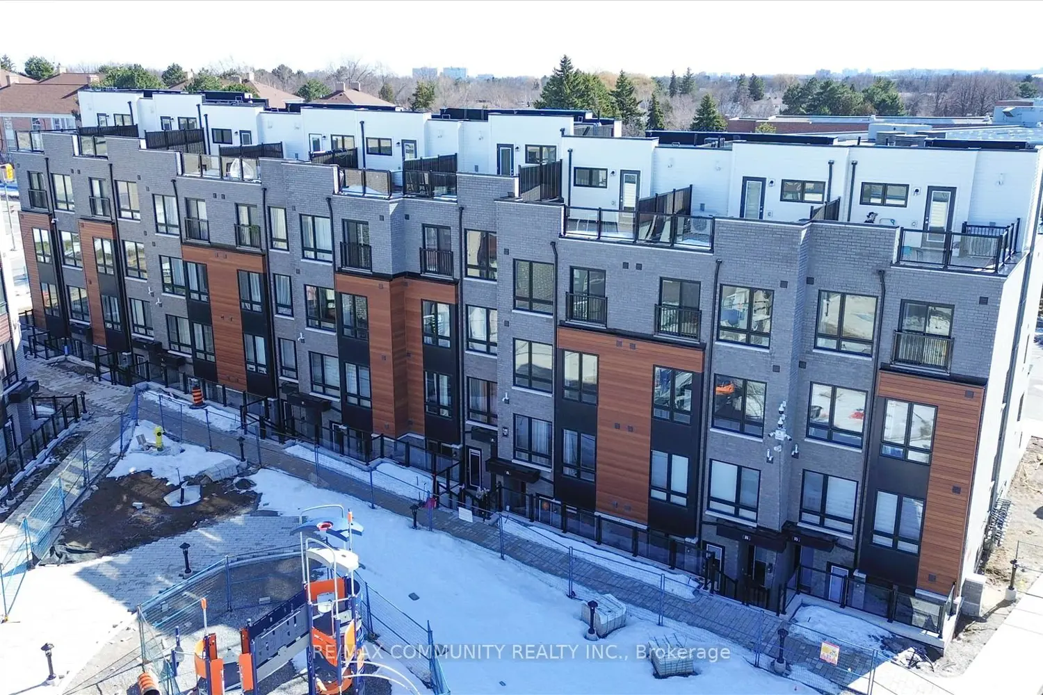 145 Tapscott Road 21 photo 2