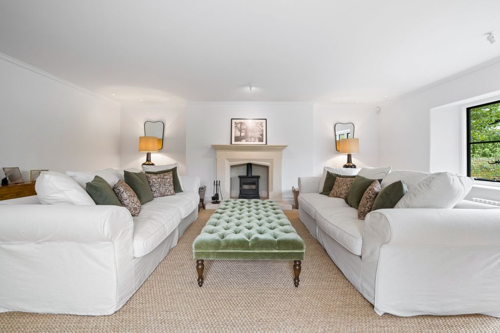 8 bed property for saleEvenlode, Evenlode, Gloucestershire GL56 photo 2