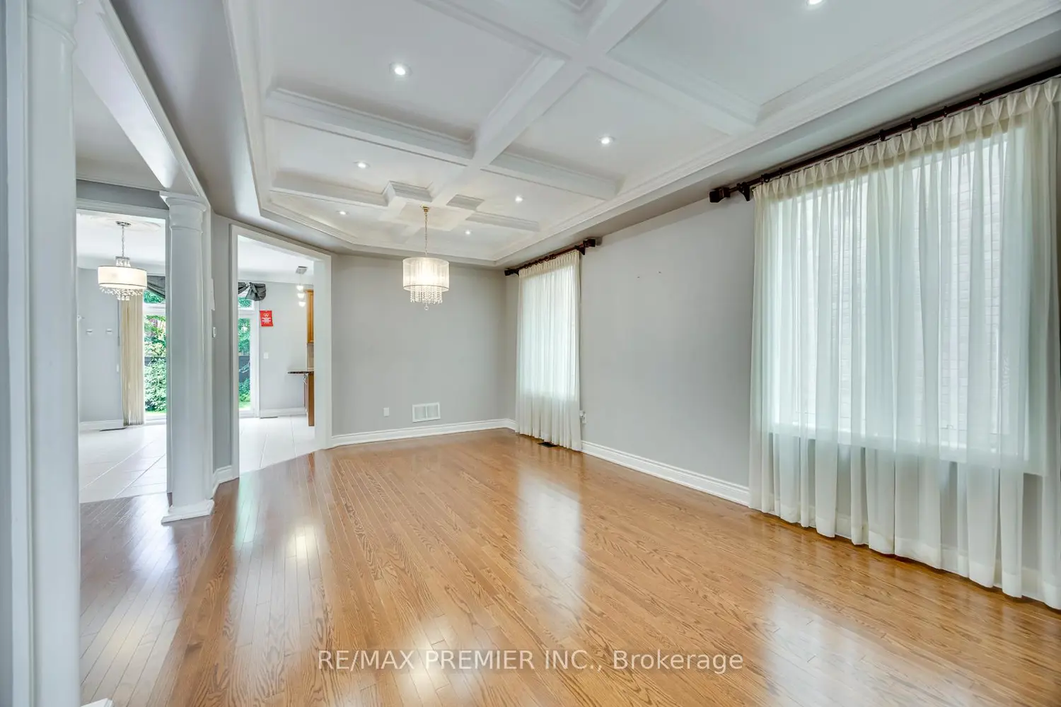 26 Maybeck Drive photo 2