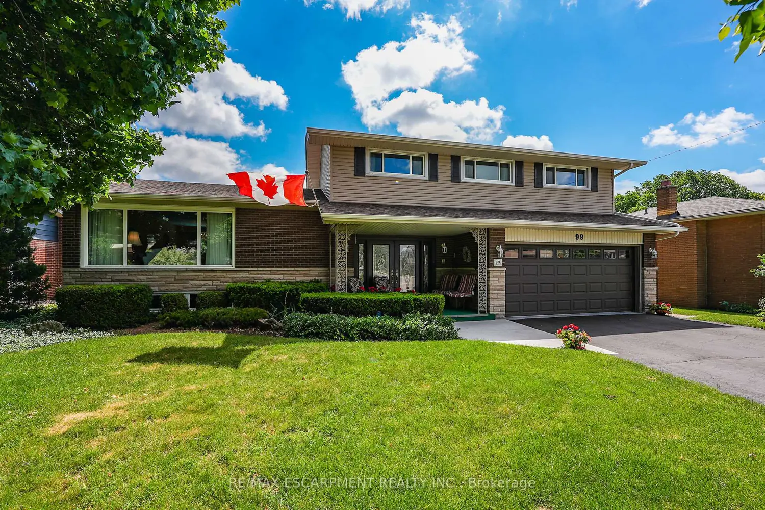 99 Elmhurst Drive photo 2