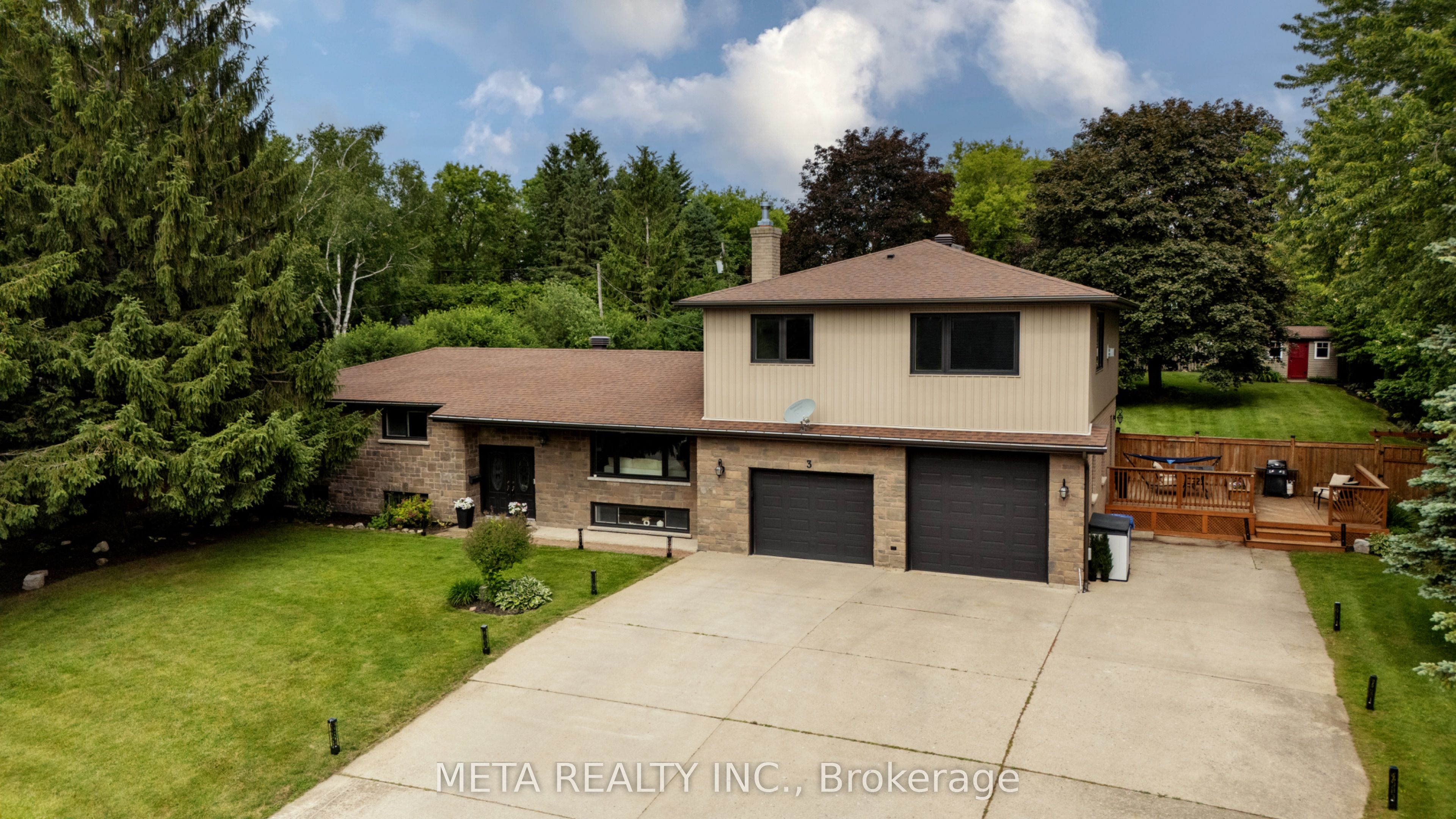3 Randy Avenue, Mono, ON, L9W 1Z8