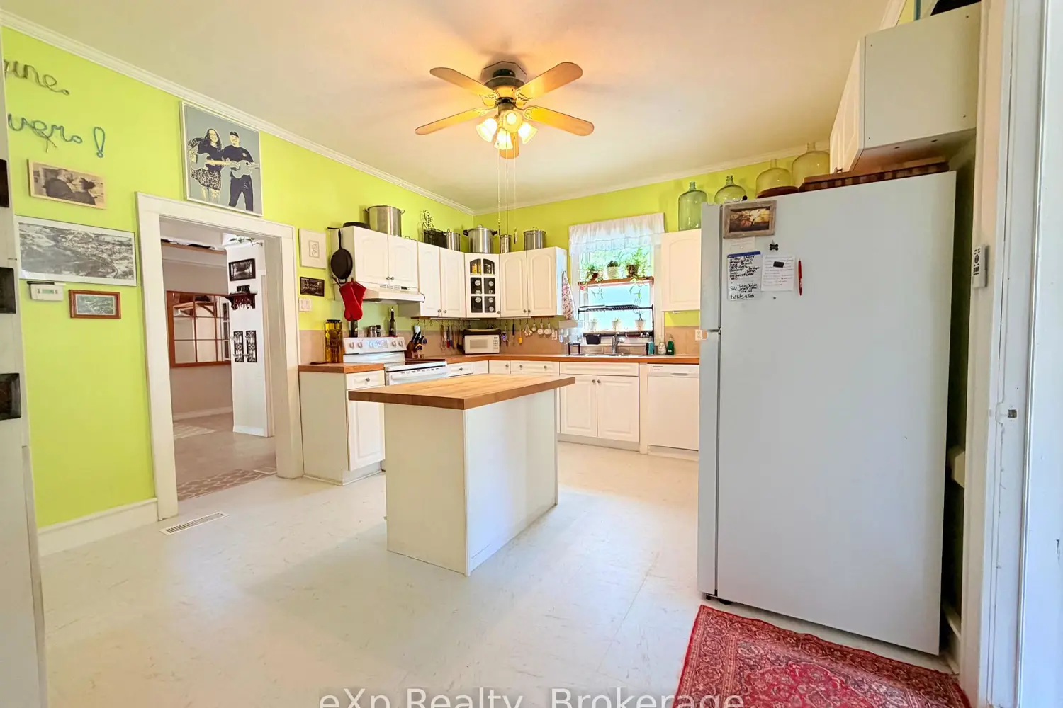 257 Queen Street photo 5
