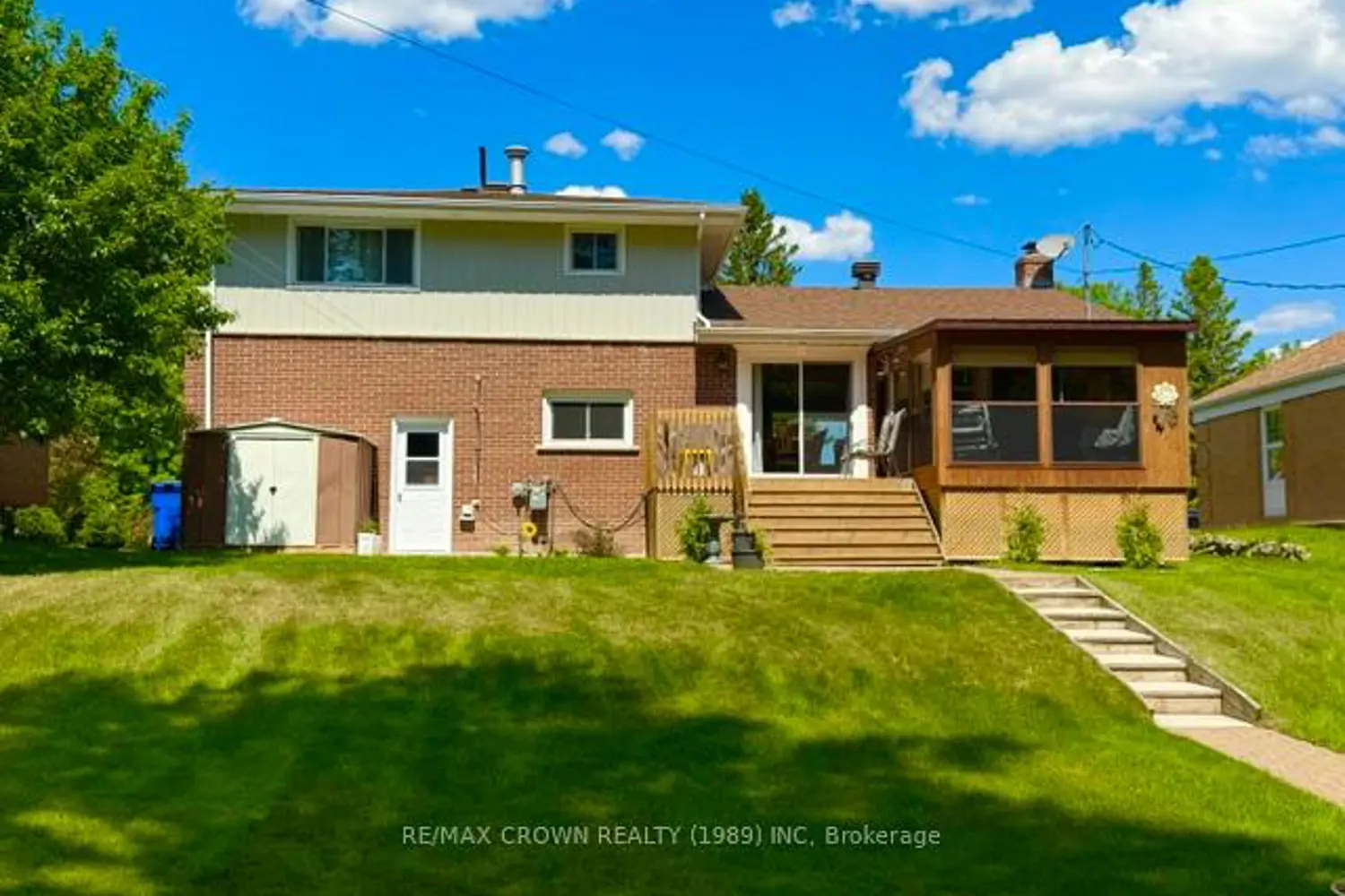 16 Kimberly Drive photo 5