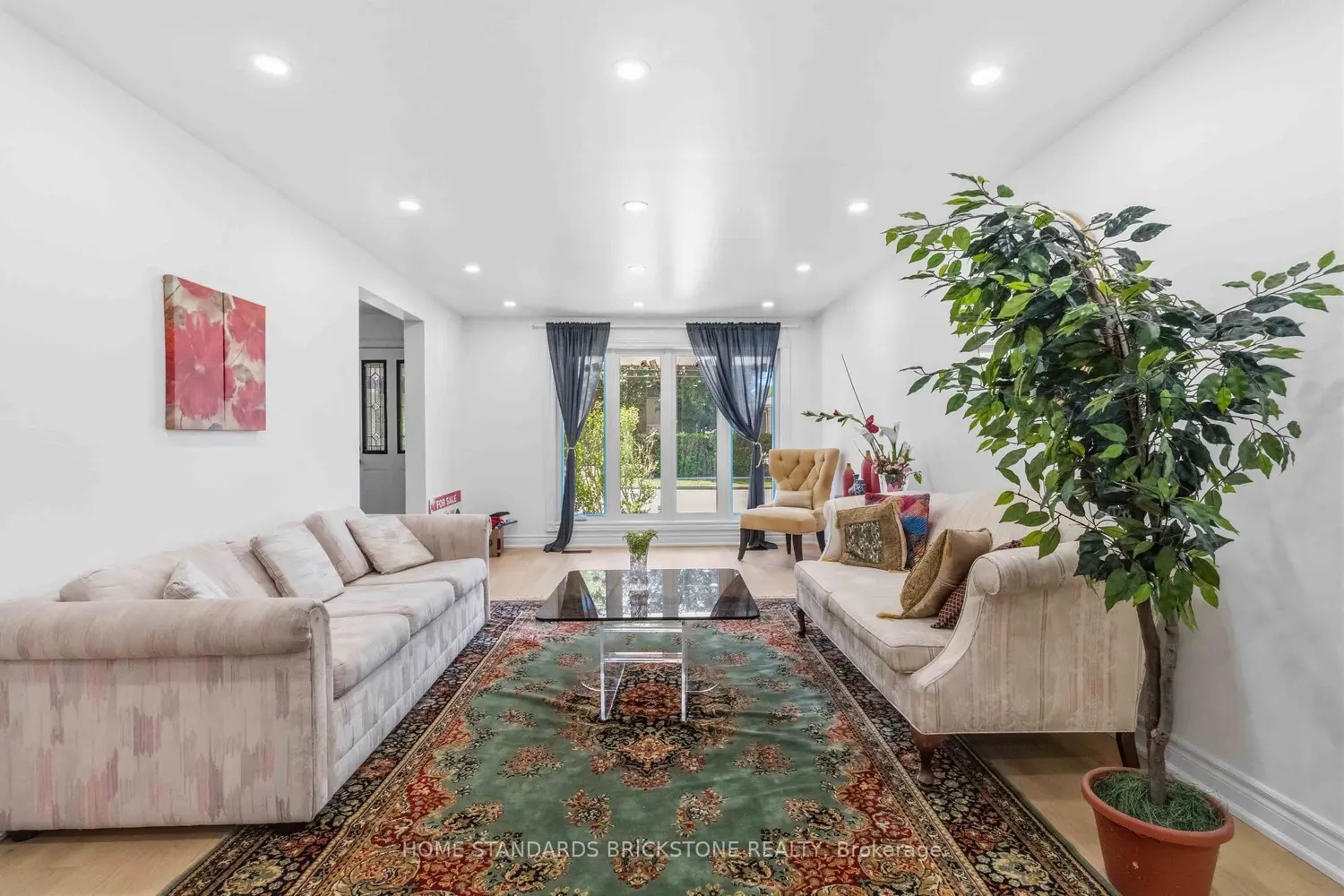 220 Torresdale Avenue photo 4
