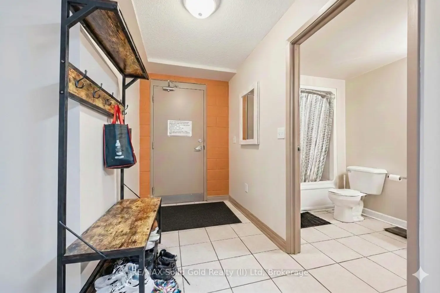 271 Lester Street 102 photo 4