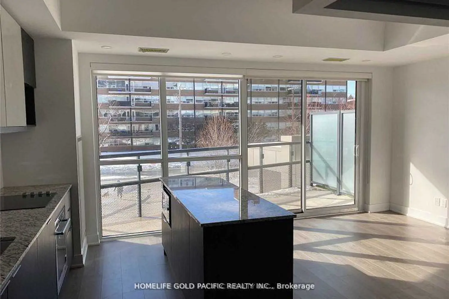 99 The Donway Road 209 photo 5