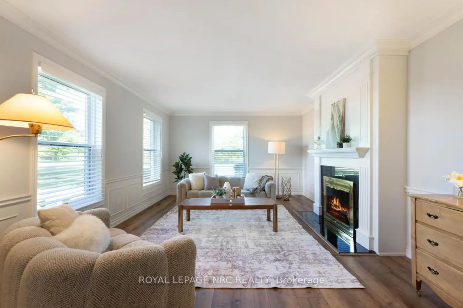 295 Sawmill Road photo 5