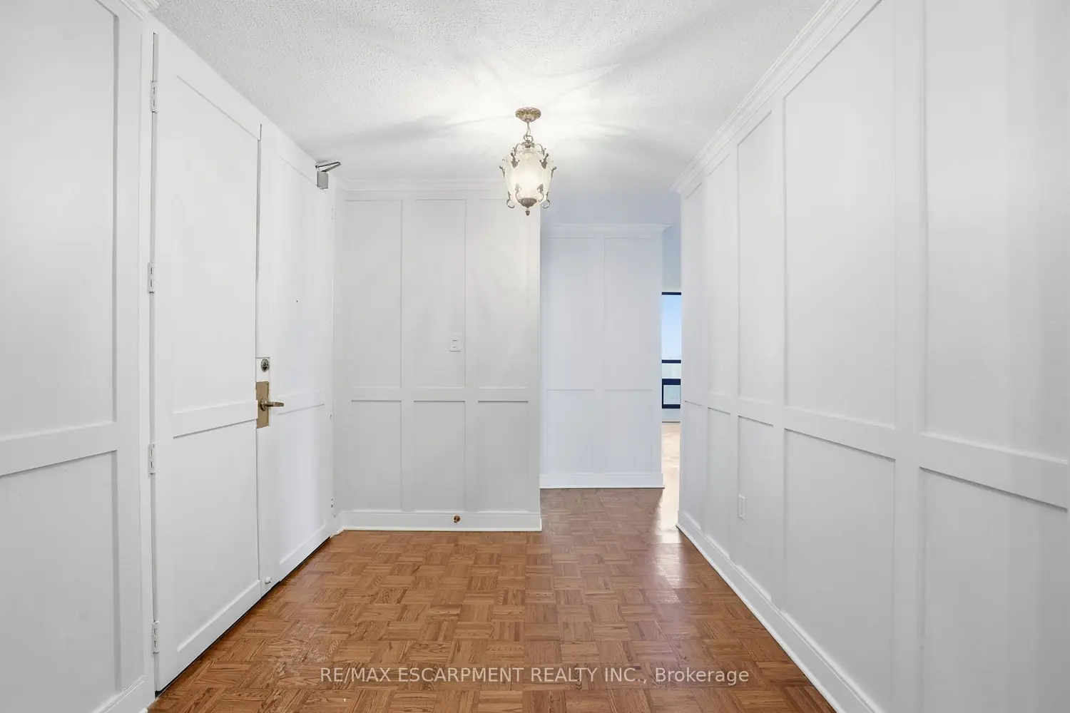 222 Jackson Street 606
