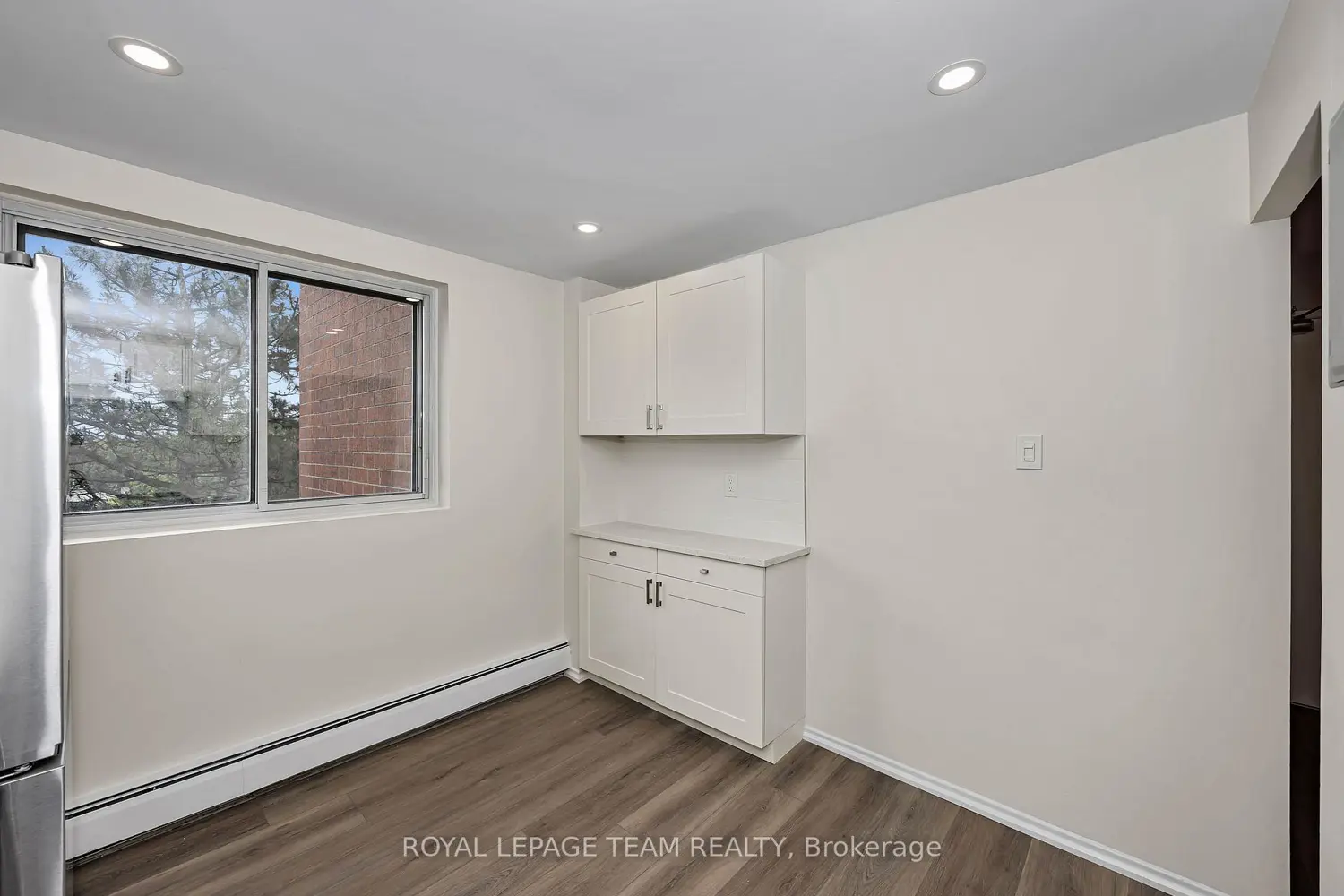 2630 Southvale Crescent 214 photo 5