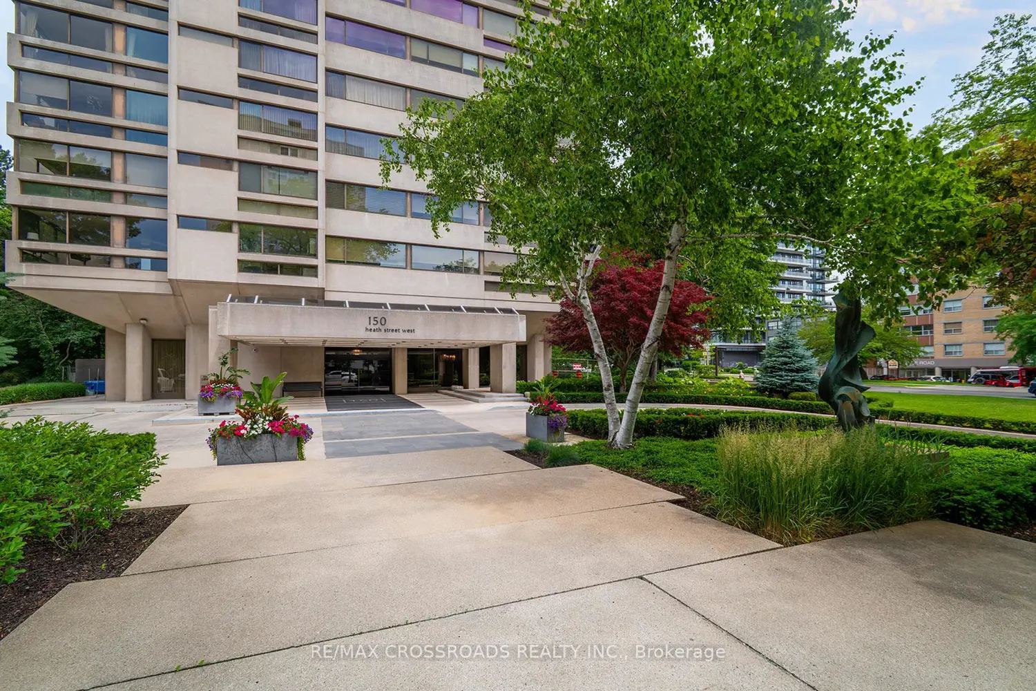 150 Heath St W 1301-1302