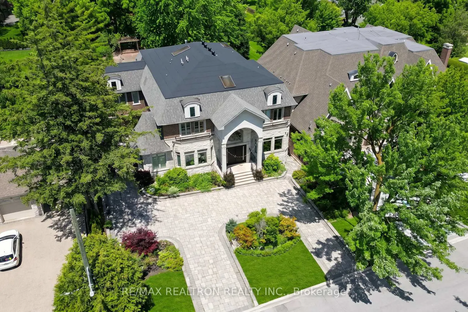 45 Boyle Drive photo 2