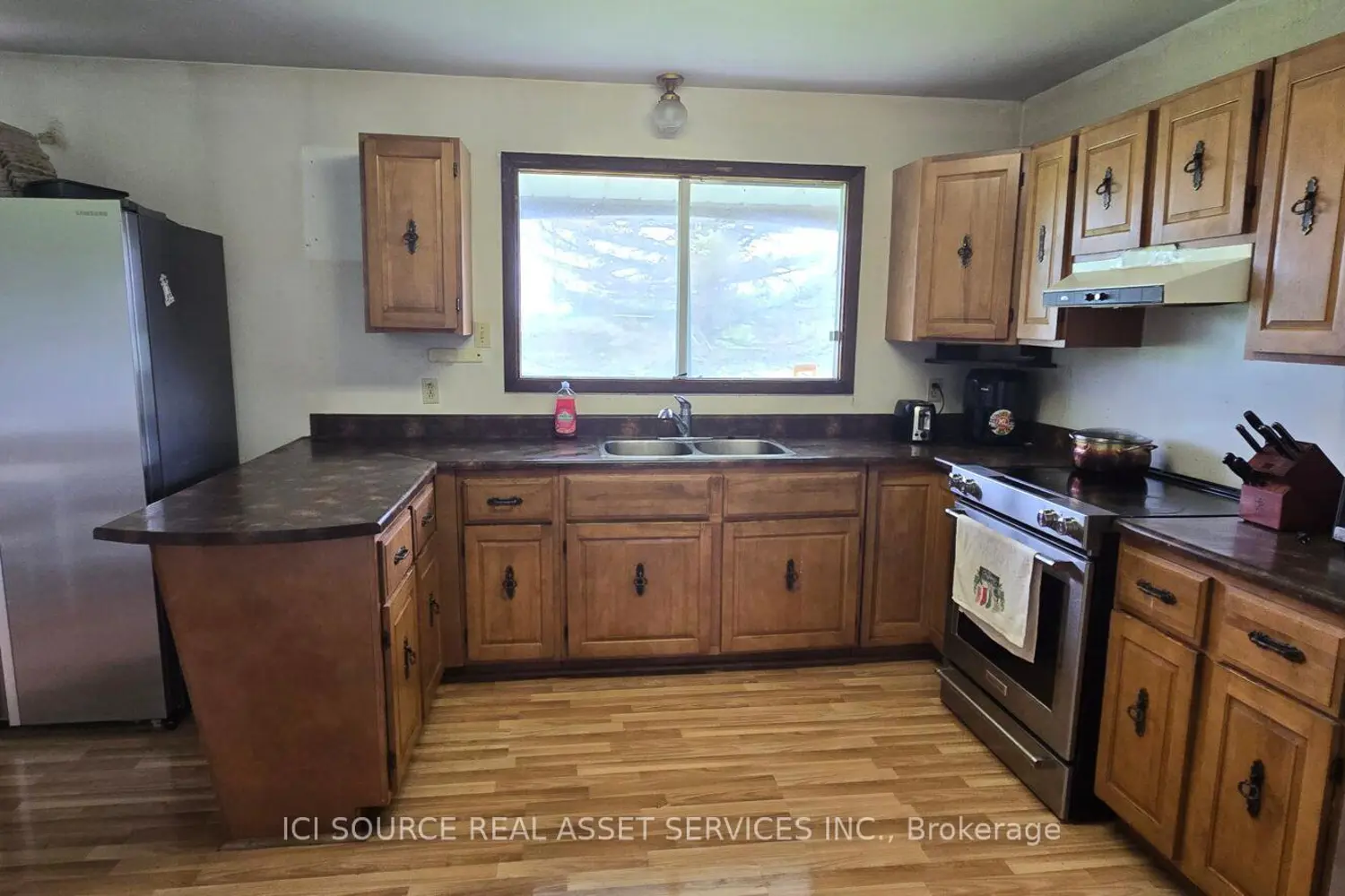 1527 Highway 11 photo 4