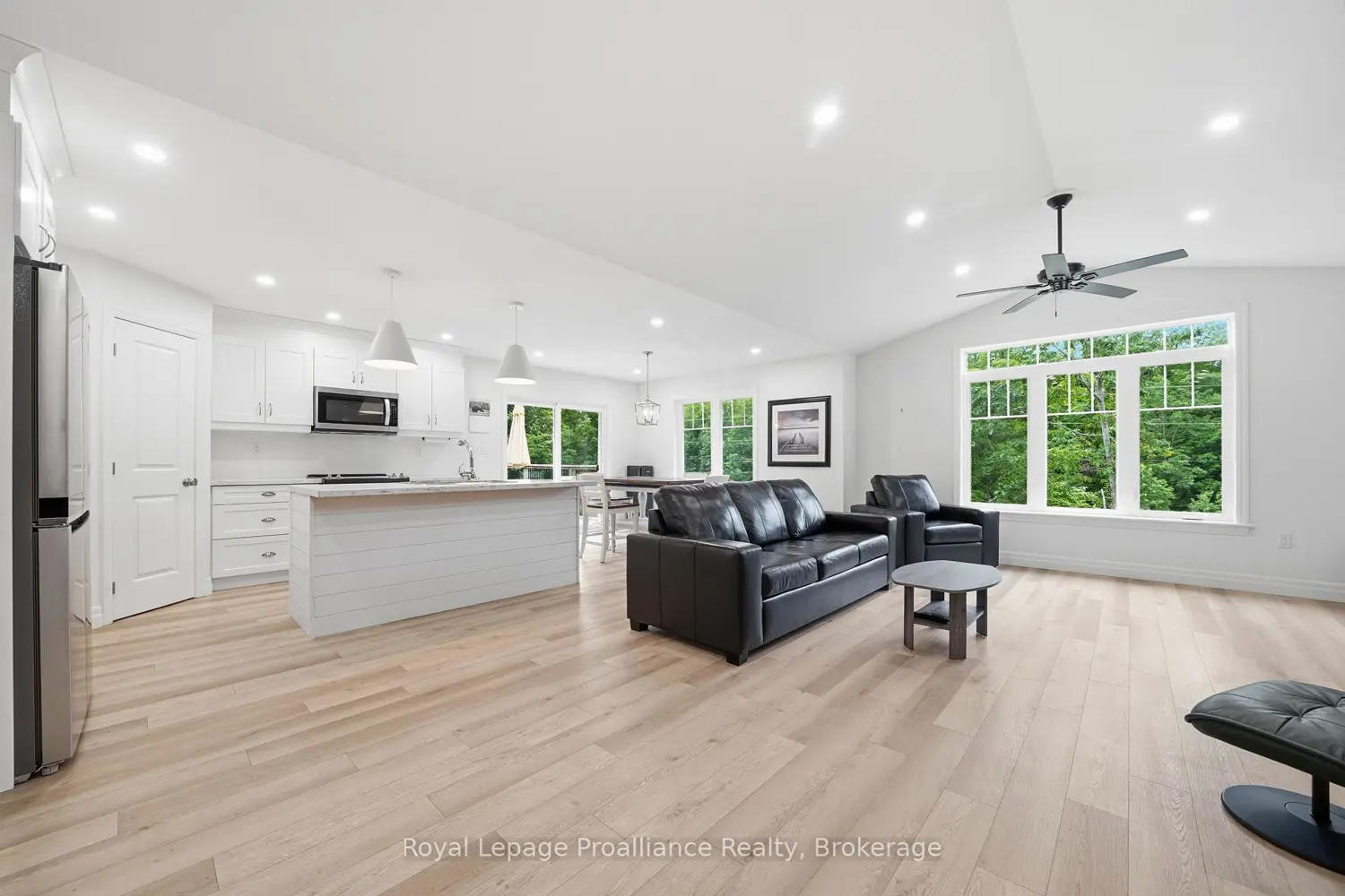 1258 Springbrook Road photo 4
